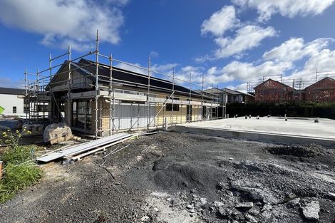 Photo of property in 2 Cutfield Lane, Kumeu, 0810
