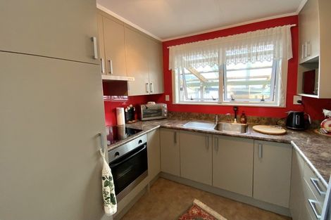 Photo of property in 19 Edward Street, Tokoroa, 3420