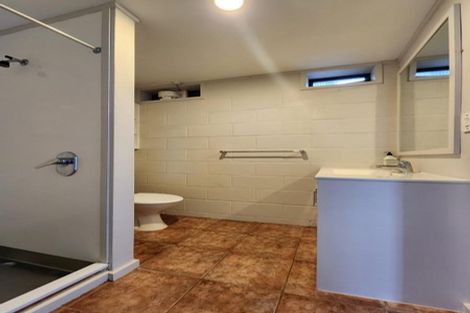Photo of property in 6 Winstone Place, Highlands Park, New Plymouth, 4312