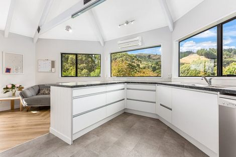 Photo of property in 274 Valley Road, Paraparaumu, 5032