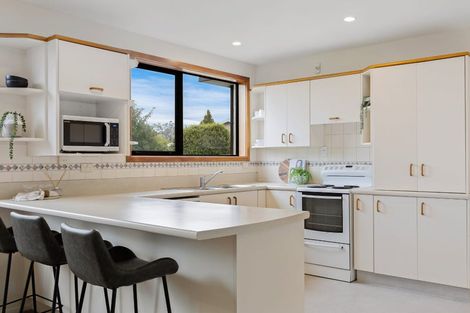 Photo of property in 11a Woodstock Place, Russley, Christchurch, 8042