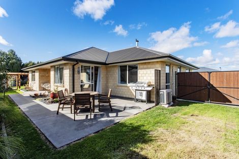 Photo of property in 79 Willowside Place, Amberley, 7410