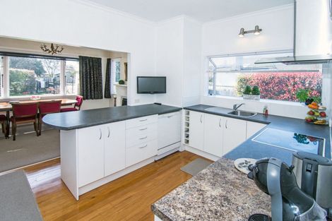 Photo of property in 77 High Street, Island Bay, Wellington, 6023