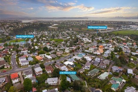 Photo of property in 1/86 Waimumu Road, Massey, Auckland, 0614