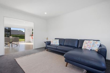 Photo of property in 39 Arran Drive, Aongatete, 3178