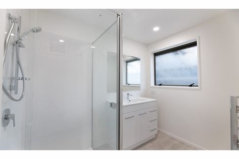 Photo of property in 2/126a Inwoods Close, Parklands, Christchurch, 8083