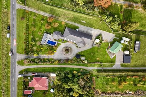 Photo of property in 140 School Road, Te Horo, Otaki, 5582