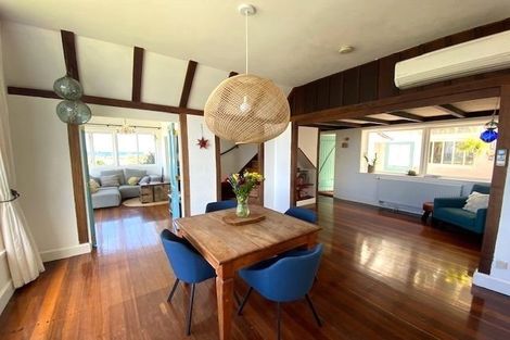 Photo of property in 336 The Esplanade, Island Bay, Wellington, 6023