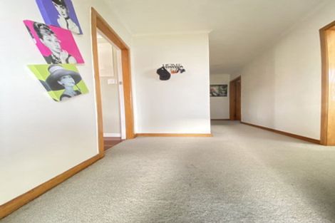 Photo of property in 26 Kaipatiki Road, Glenfield, Auckland, 0629