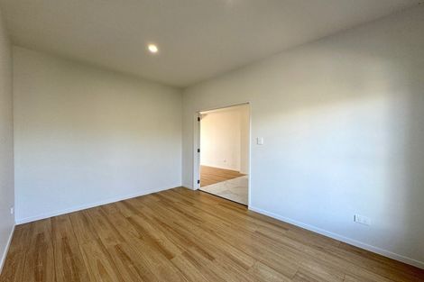 Photo of property in 523f Pakuranga Road, Howick, Auckland, 2010