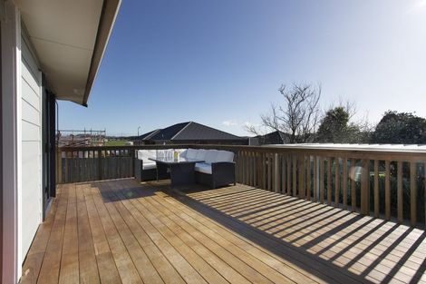 Photo of property in 18a Booth Crescent, Tuakau, 2121