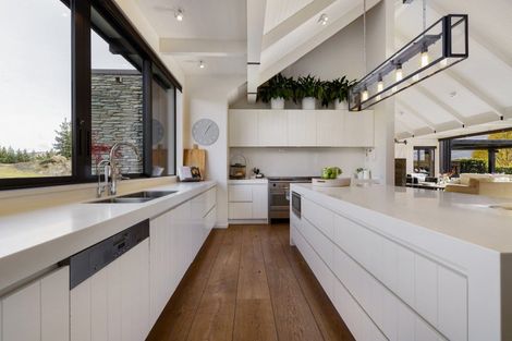 Photo of property in 47 Mooney Road, Speargrass Flat, Queenstown, 9371