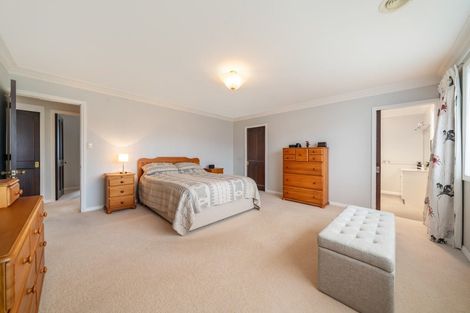 Photo of property in 19 Comeskey Grove, Elderslea, Upper Hutt, 5018