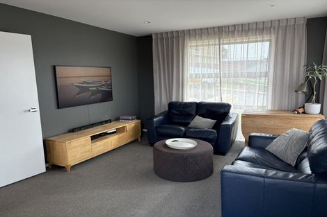 Photo of property in 14 Topsail Way, Whitby, Porirua, 5024