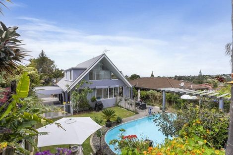 Photo of property in 8 Lingham Crescent, Torbay, Auckland, 0630