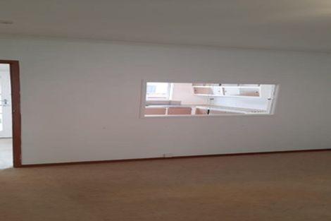 Photo of property in 3/1 Sturges Road, Henderson, Auckland, 0610