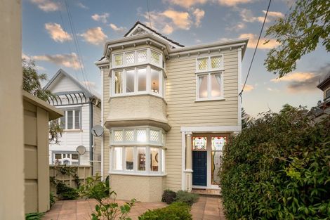 Photo of property in 23 Naughton Terrace, Kilbirnie, Wellington, 6022