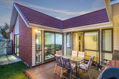 Photo of property in 20 Tarapiroe Avenue, Takanini, 2112