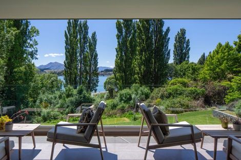 Photo of property in 10 Tapley Paddock, Wanaka, 9305