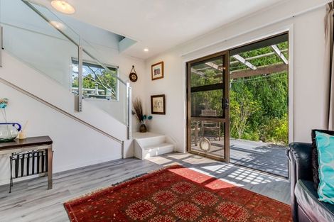 Photo of property in 11 Bays Road, Orere Point, Papakura, 2585