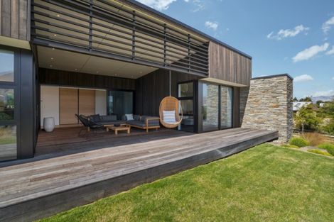 Photo of property in 5 Forest Heights, Wanaka, 9305