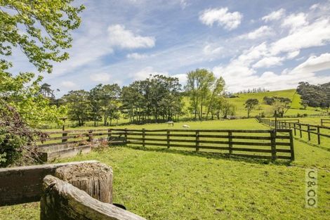 Photo of property in 10 Taha Road, Waimauku, 0881