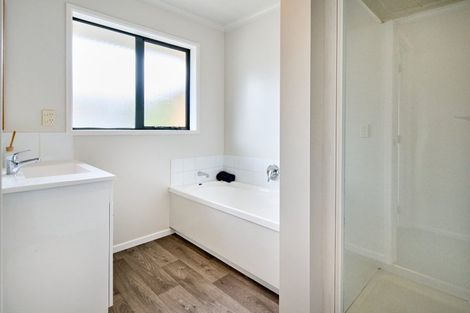 Photo of property in 9b Hinau Street, Tawa, Wellington, 5028