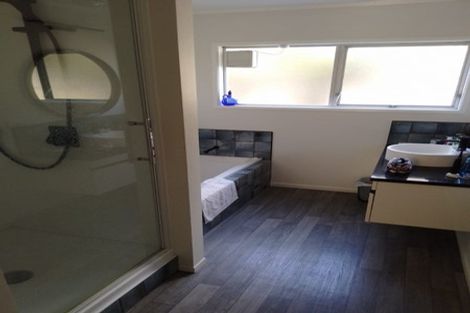 Photo of property in 15 Heaphy Lane, Paerata, 2124