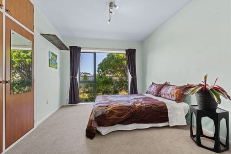 Photo of property in 48 Orrick Crescent, Avondale, Christchurch, 8061