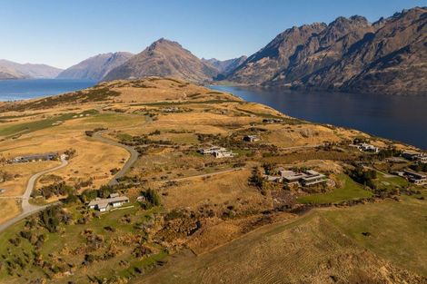 Photo of property in 4 Fairway Drive, Jacks Point, Queenstown, 9371
