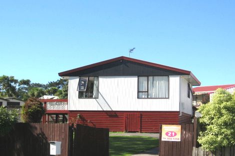 Photo of property in 21 Starforth Place, Henderson, Auckland, 0612