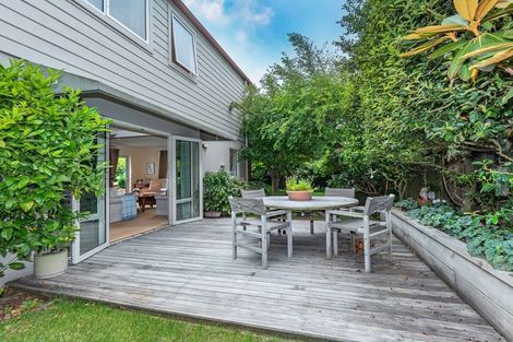 Photo of property in 11a Prossers Road, Saint Martins, Christchurch, 8022