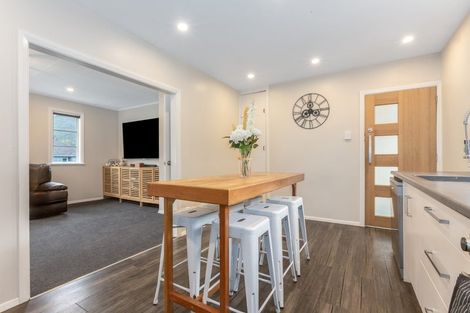 Photo of property in 18 Dover Road, Wainuiomata, Lower Hutt, 5014