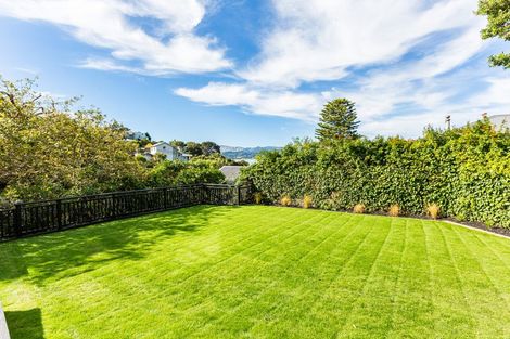 Photo of property in 77 Paremata Road, Paremata, Porirua, 5024