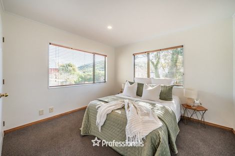 Photo of property in 16 Haast Close, Kelson, Lower Hutt, 5010