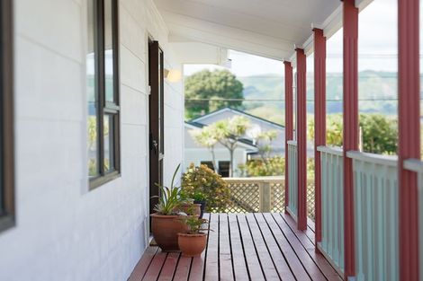Photo of property in 11 Atua Street, Waikanae Beach, Waikanae, 5036