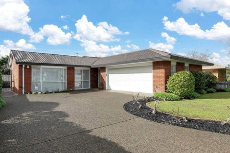 Photo of property in 2/23 Tarnica Road, Northpark, Auckland, 2013