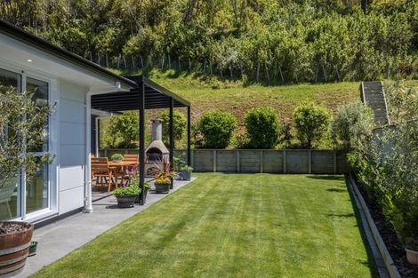 Photo of property in 35 Banks Boulevard, Whitby, Porirua, 5024