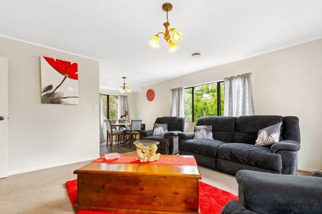 Photo of property in 42 Godley Road, Green Bay, Auckland, 0604