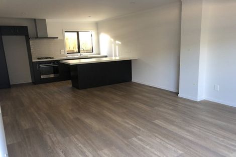 Photo of property in 9u9 Surrey Street, Tawa, Wellington, 5028