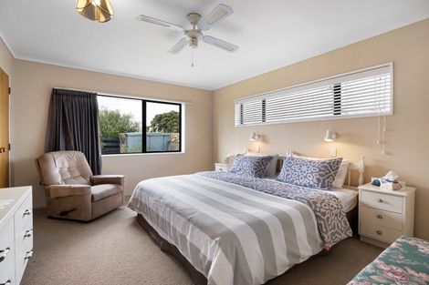Photo of property in 10 Golf Road, Mount Maunganui, 3116