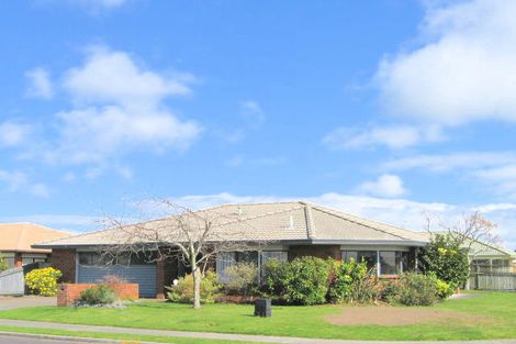 Photo of property in 15 Hibiscus Avenue, Mount Maunganui, 3116