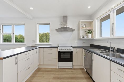 Photo of property in 29 Glendevon Place, Vauxhall, Dunedin, 9013