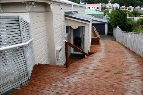 Photo of property in 18 Princess Terrace, Newtown, Wellington, 6021
