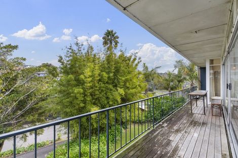 Photo of property in 6 The Esplanade, Castor Bay, Auckland, 0620