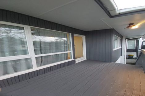 Photo of property in 2/2 Bentley Avenue, Glenfield, Auckland, 0629