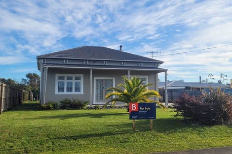 Photo of property in 136 Russell Street, Westport, 7825