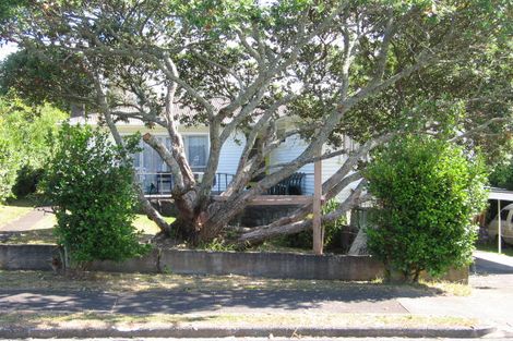 Photo of property in 26 Trojan Crescent, New Lynn, Auckland, 0600