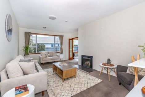 Photo of property in 18 Greendale Avenue, Avonhead, Christchurch, 8042