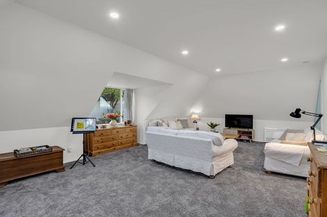 Photo of property in 126 Cannon Hill Crescent, Mount Pleasant, Christchurch, 8081